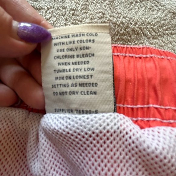 St. John's Bay coral men's swim shorts Size L - Picture 6 of 7